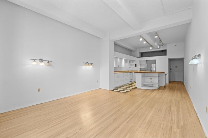wide photo