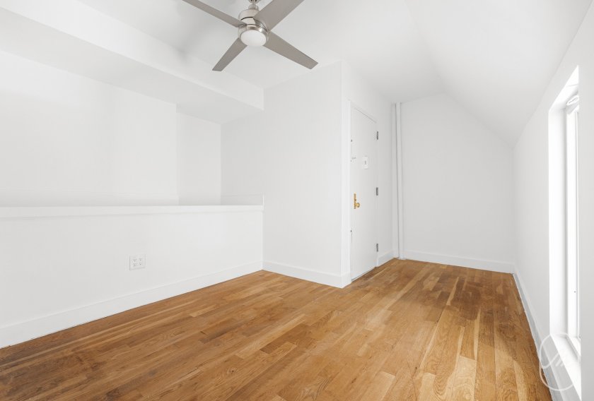 wide photo