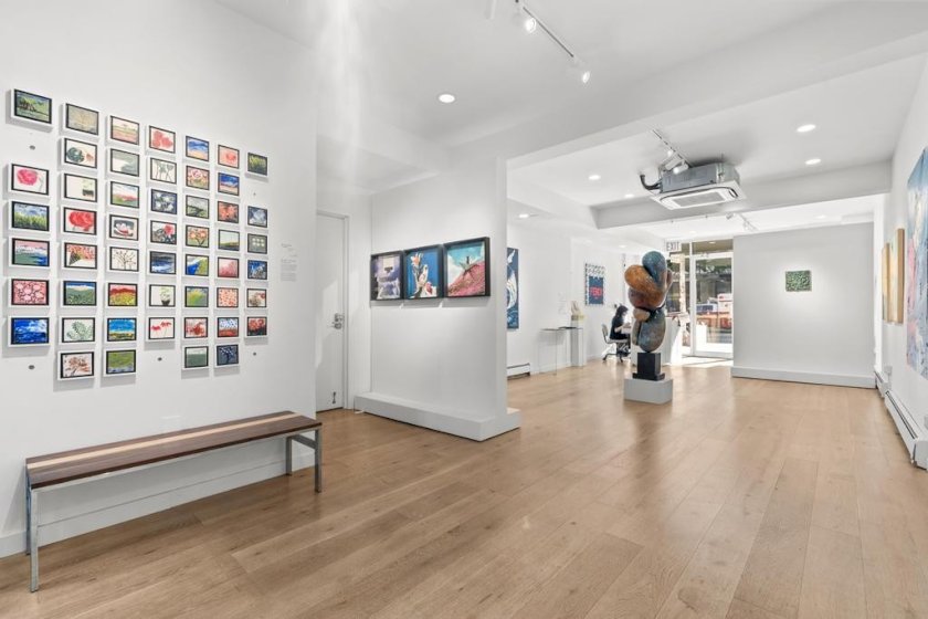 wide photo