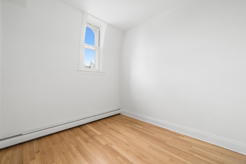 wide photo