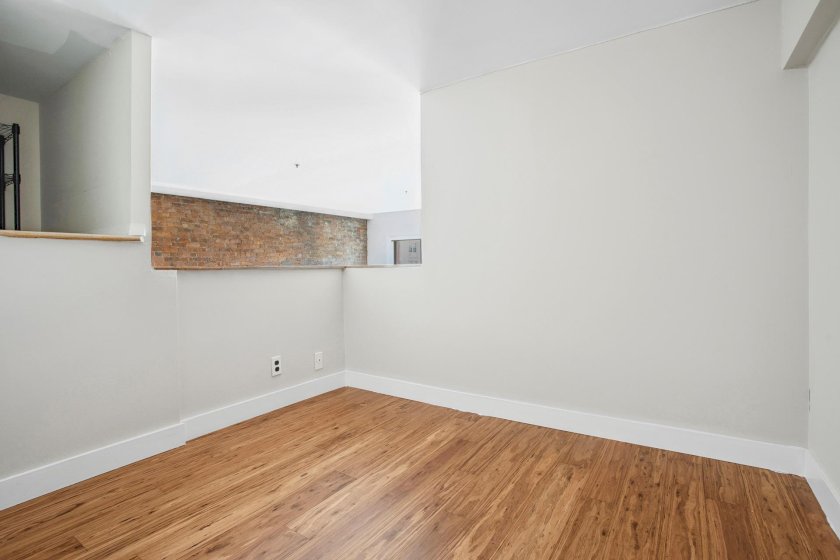 wide photo