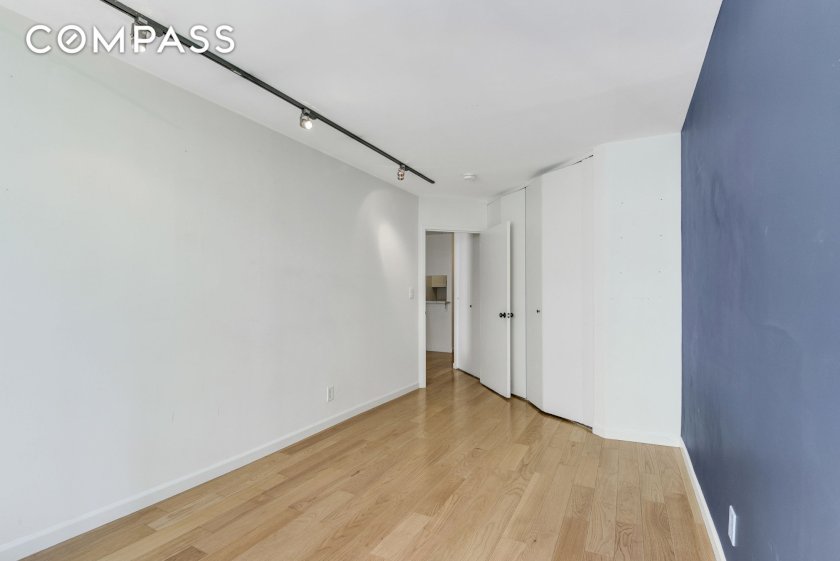 wide photo