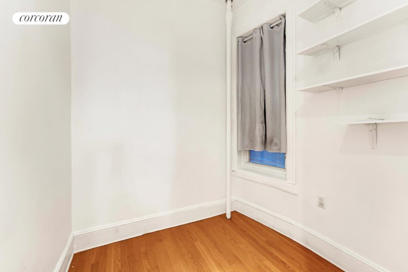 wide photo