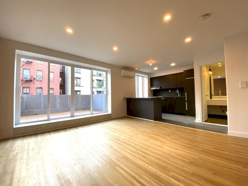 wide photo