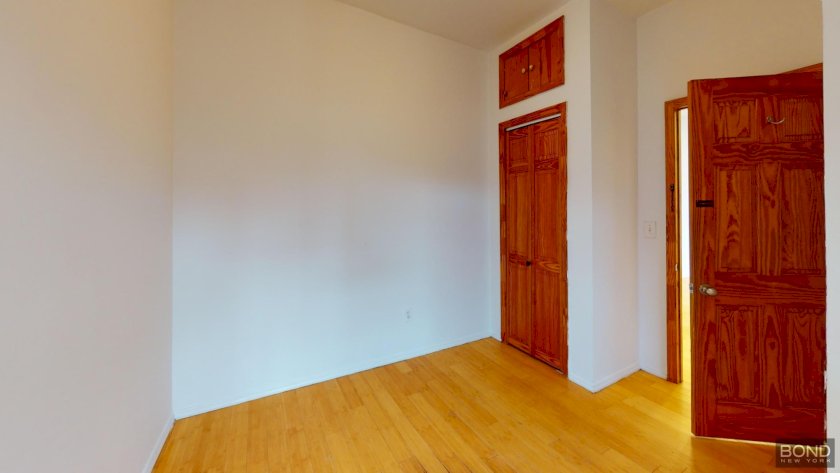 wide photo