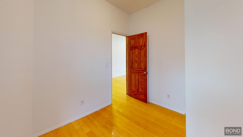 wide photo