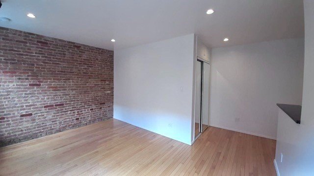 wide photo