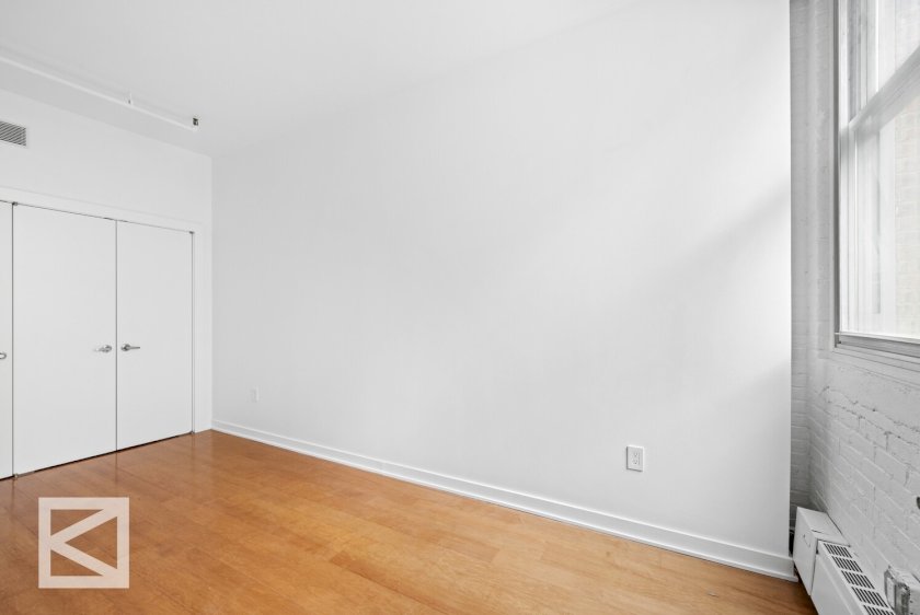 wide photo