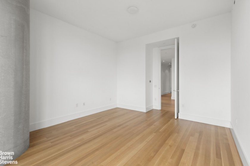 wide photo