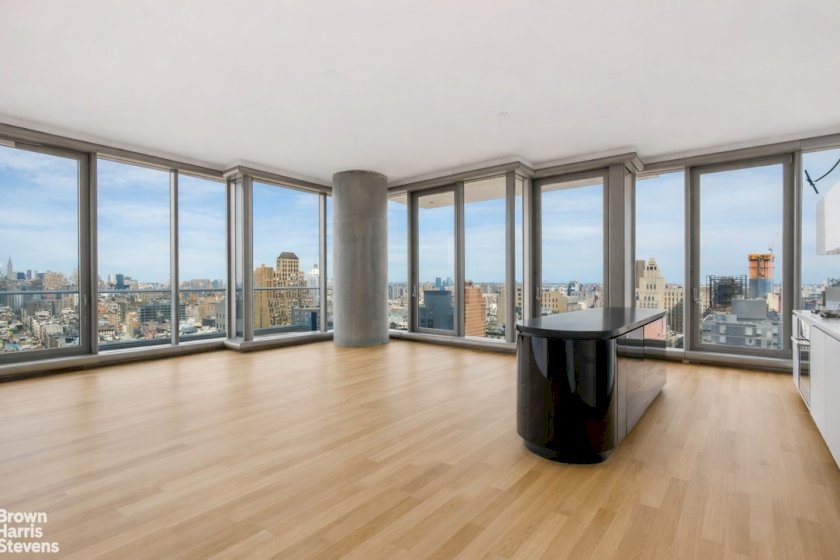 wide photo