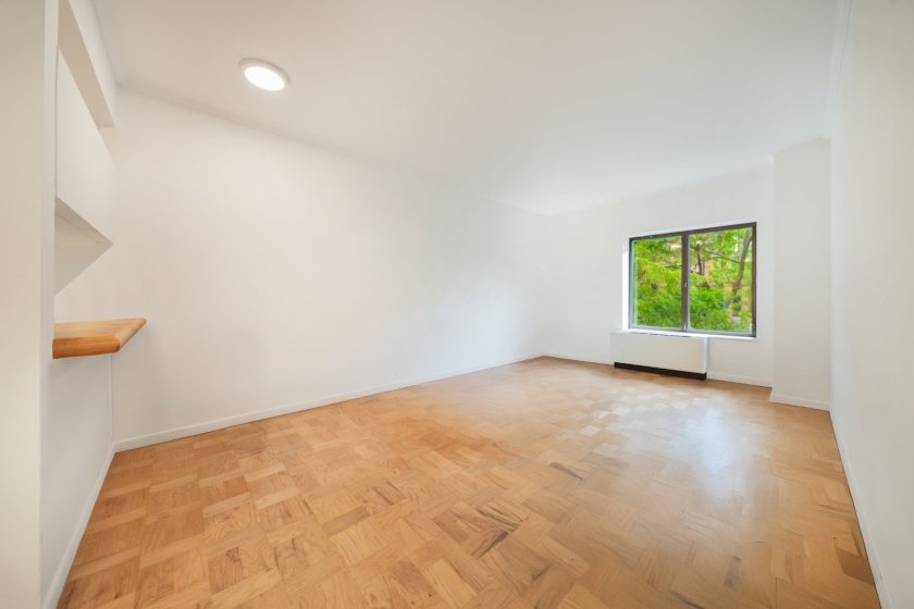 wide photo