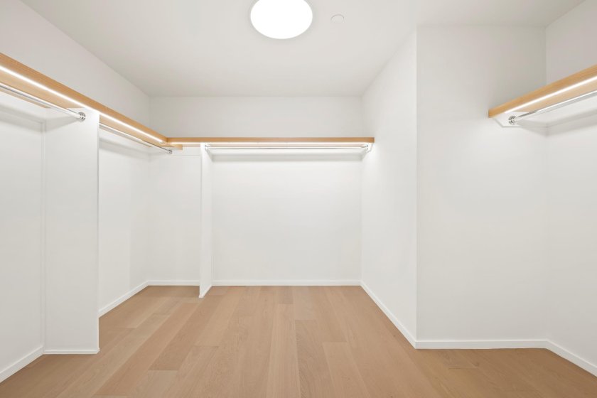 wide photo