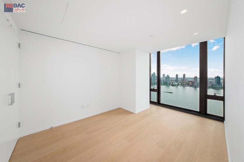 wide photo