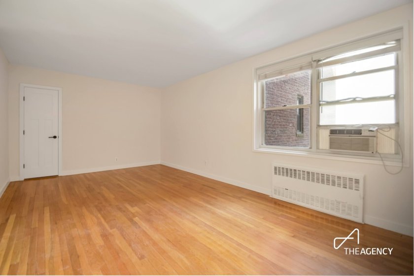 wide photo