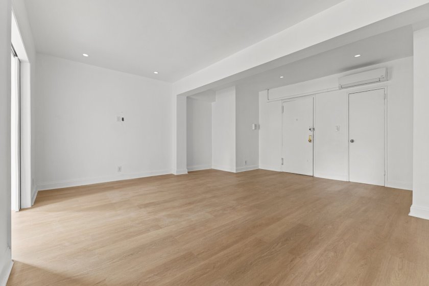 wide photo