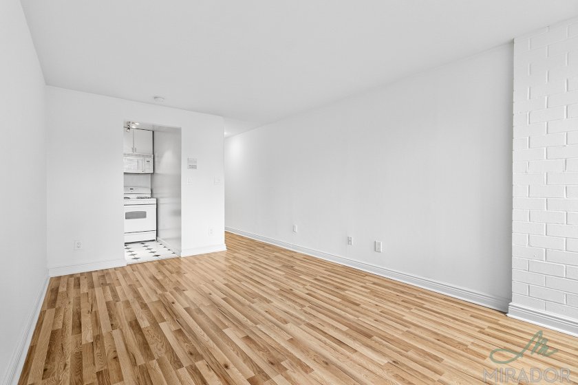 wide photo