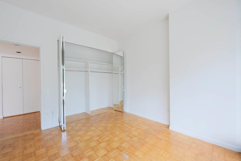 wide photo