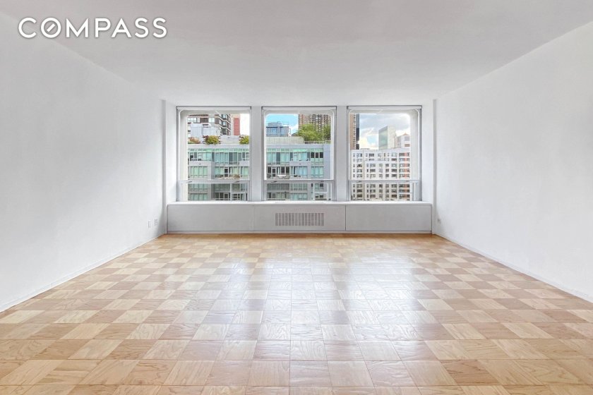 wide photo