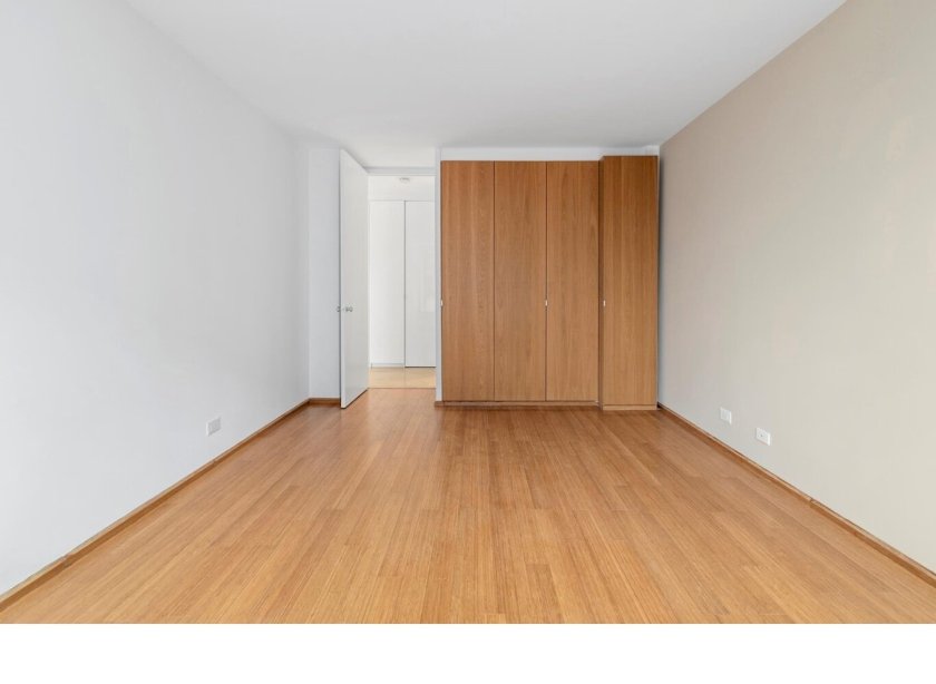 wide photo