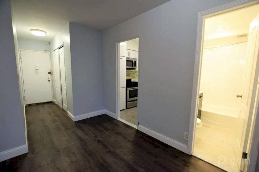 wide photo
