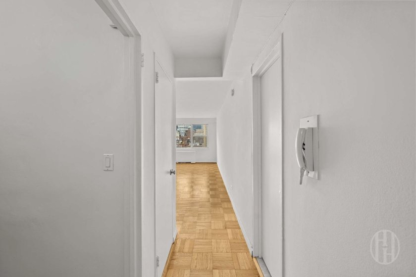 wide photo