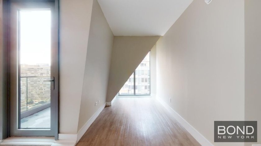 wide photo