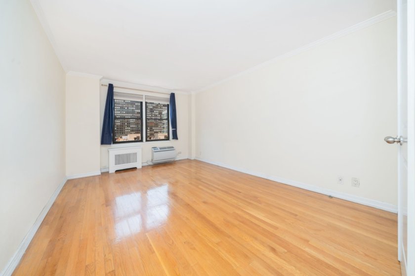 wide photo