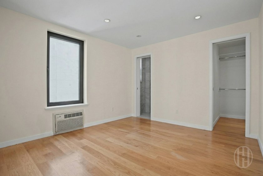 wide photo