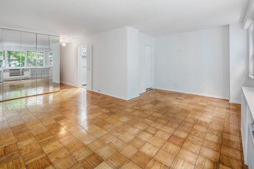 wide photo