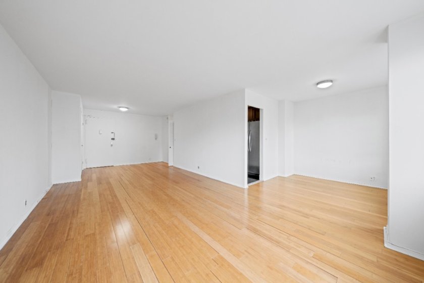 wide photo