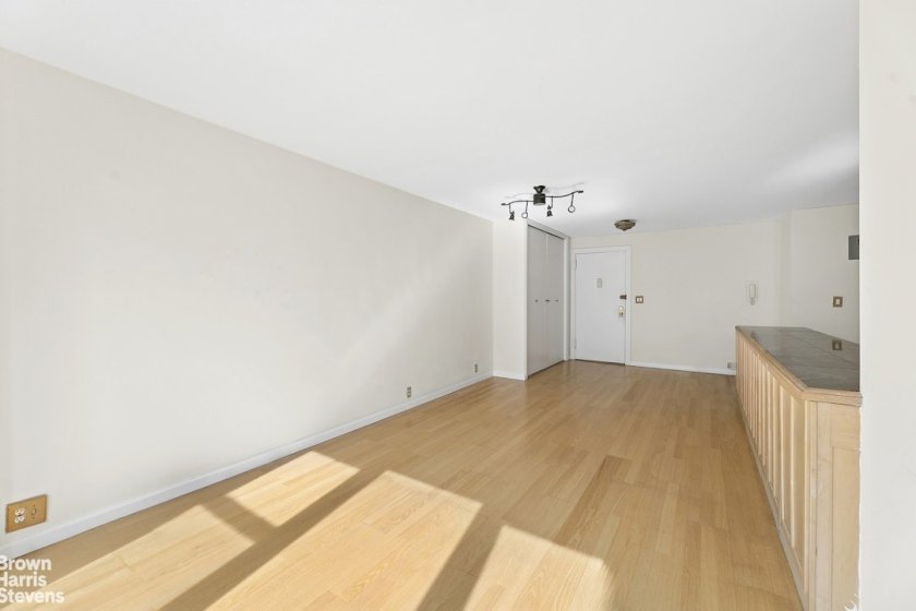 wide photo