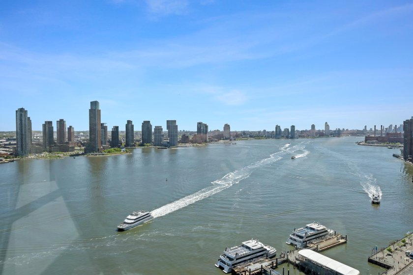 wide photo