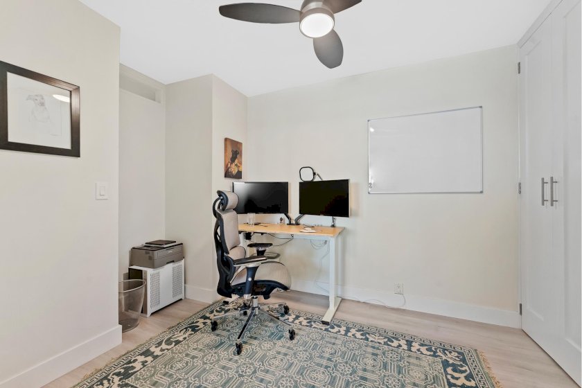 wide photo