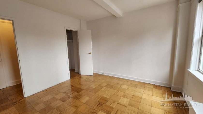wide photo