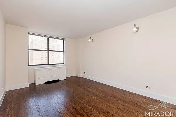 wide photo