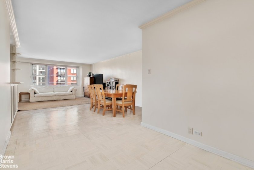 wide photo