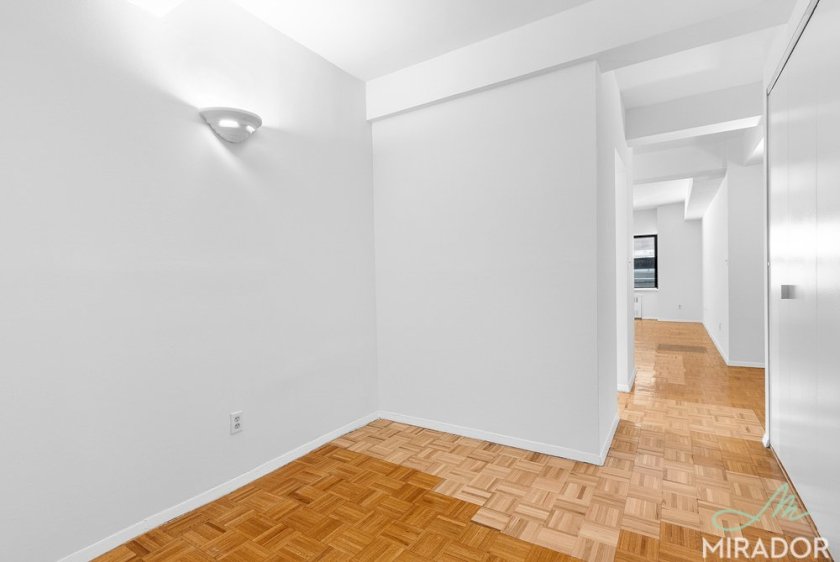 wide photo