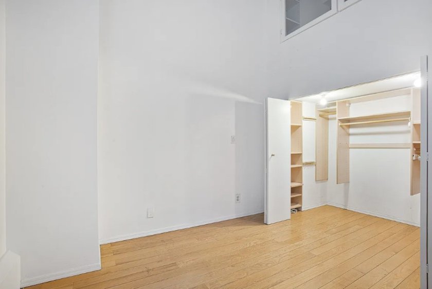 wide photo