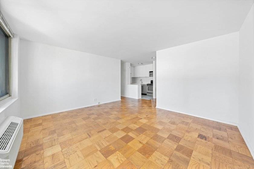 wide photo