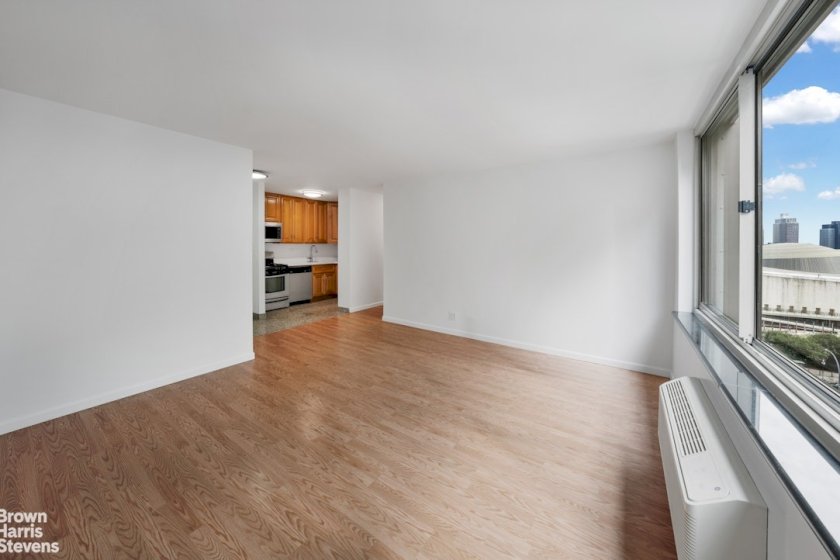 wide photo