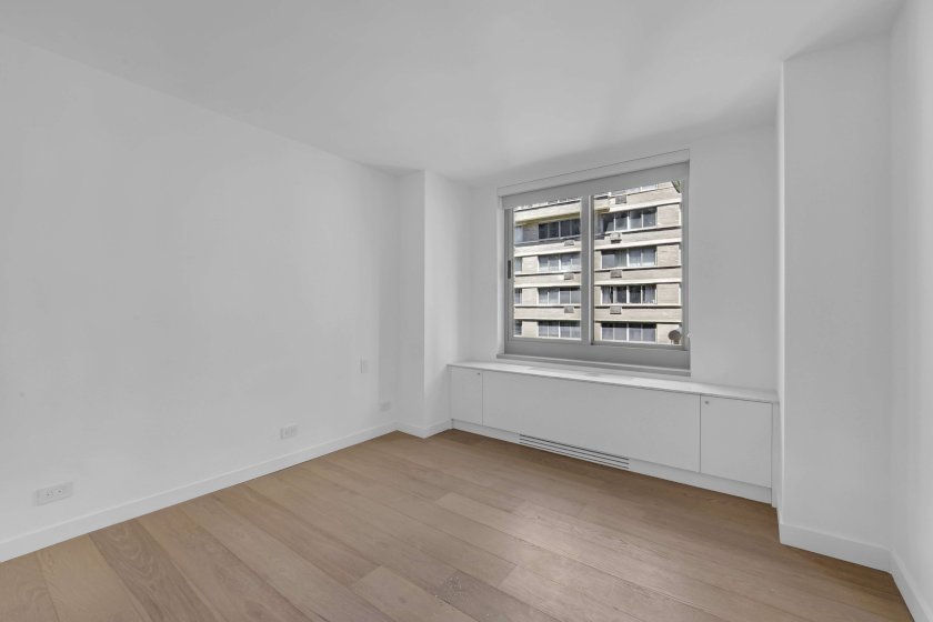 wide photo