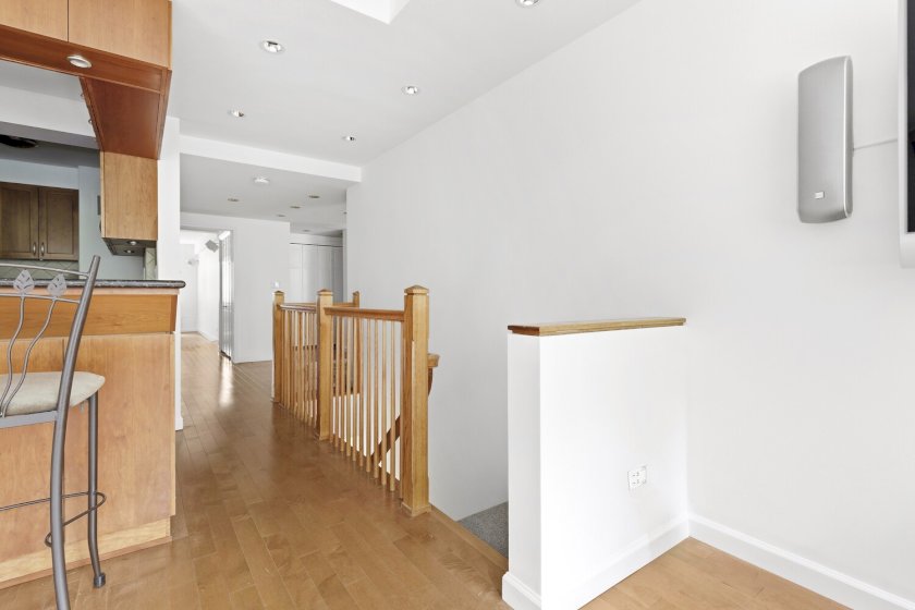 wide photo