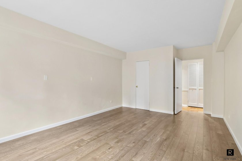 wide photo