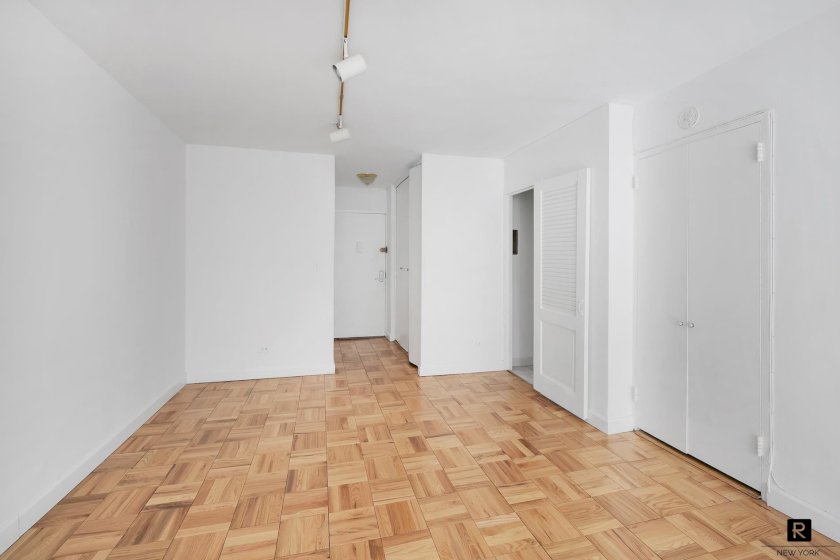wide photo
