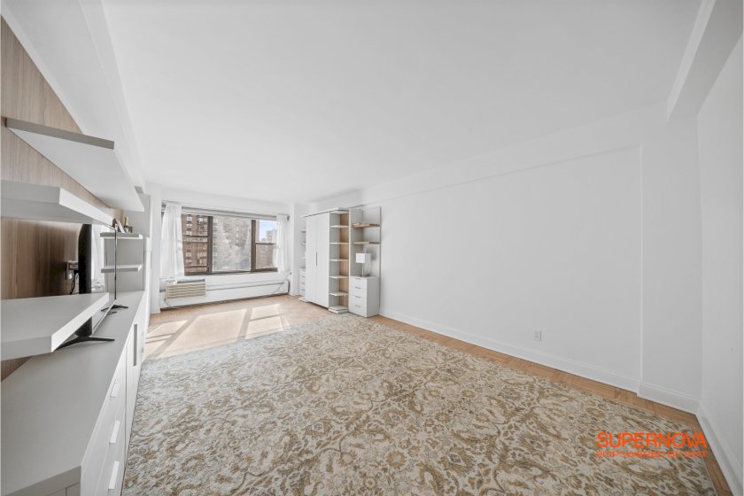 wide photo