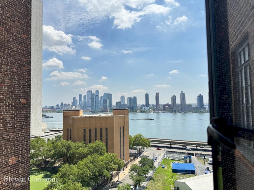 wide photo