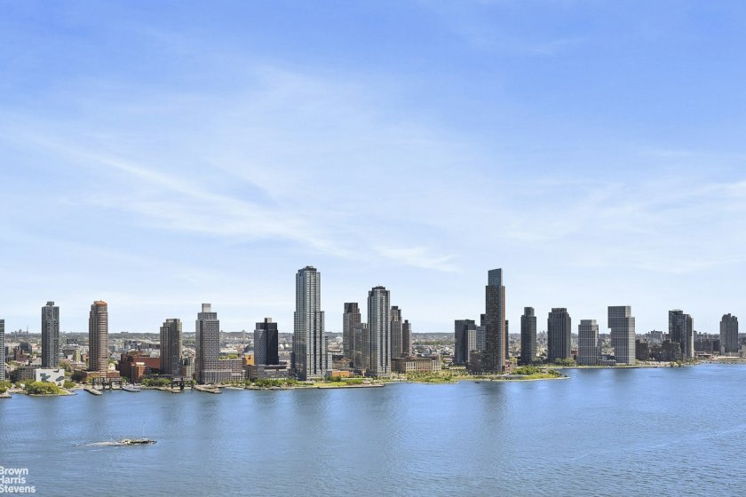 wide photo