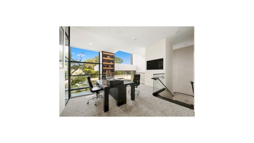wide photo