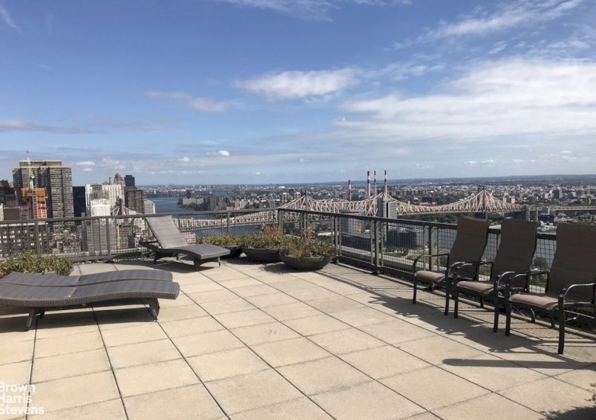 wide photo