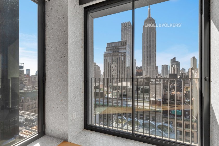 wide photo
